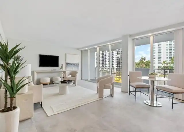 Property at 2800 E Sunrise Blvd Unit 4C, Fort Lauderdale, FL, 33304, 2 beds, 2 baths, [object Object]