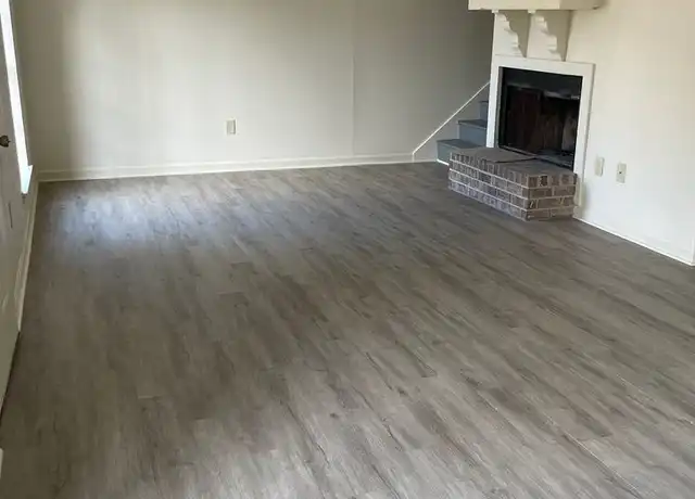 Property at 8469 Governor Dr Unit B, Baton Rouge, LA, 70820, 2 beds, 1.5 baths, [object Object]