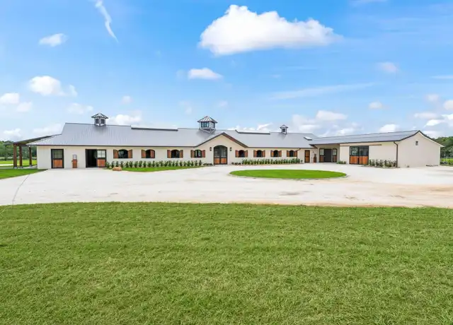 Property at 2380 NW 72nd Ct, Ocala, FL, 34482, 2 beds, 1.5 baths, [object Object]