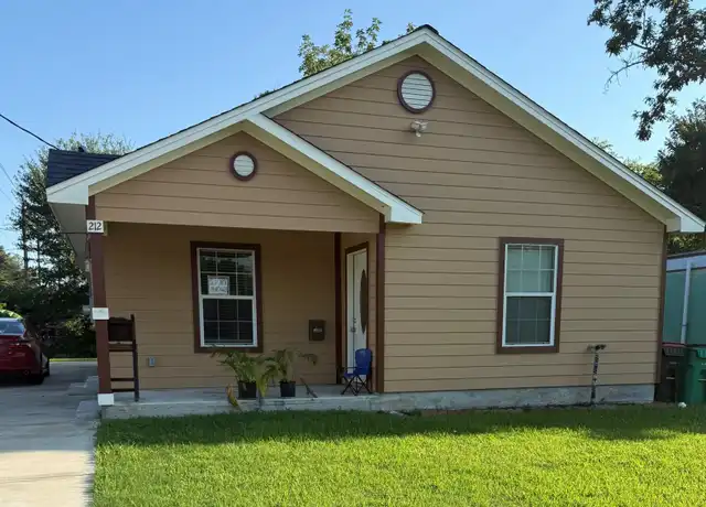 Property at 210 E Homan St, Baytown, TX, 77520, 4 beds, 2 baths, [object Object]