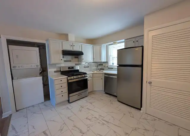 Property at 9502 Liberty St Apt 1, Manassas, VA, 20110, 2 beds, 1 bath, [object Object]
