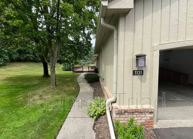 Property at 1131 Timberview Trl, Bloomfield Hills, MI, 48304, 2 beds, 2 baths, [object Object]