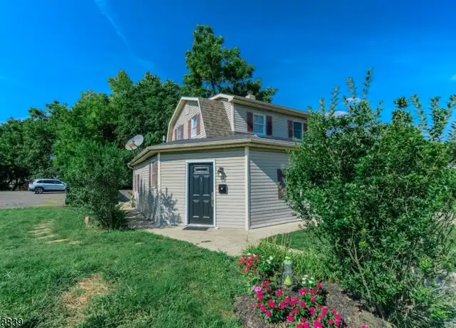 Property at 47 Court St, Flemington, NJ, 08822, 2 beds, 1 bath, [object Object]