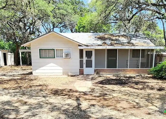 Property at 1432 N Walnut Ave Unit B, New Braunfels, TX, 78130, 2 beds, 1 bath, [object Object]