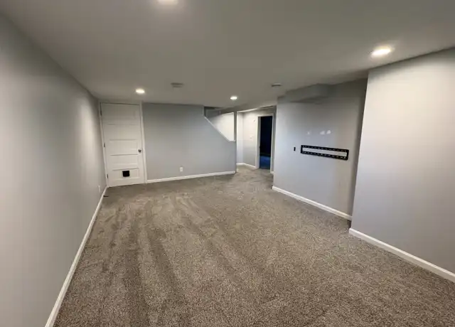 Property at 4021 4th Ave S, Minneapolis, MN, 55409, 3 beds, 2 baths, [object Object]