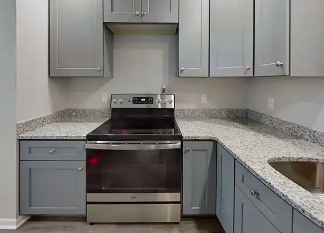 Property at 15 Lawrence St, Waltham, MA, 02451, 1 bed, 1 bath, [object Object]