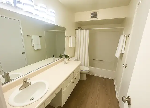 Photo of 200 Posada del Sol, Novato, CA 94949
