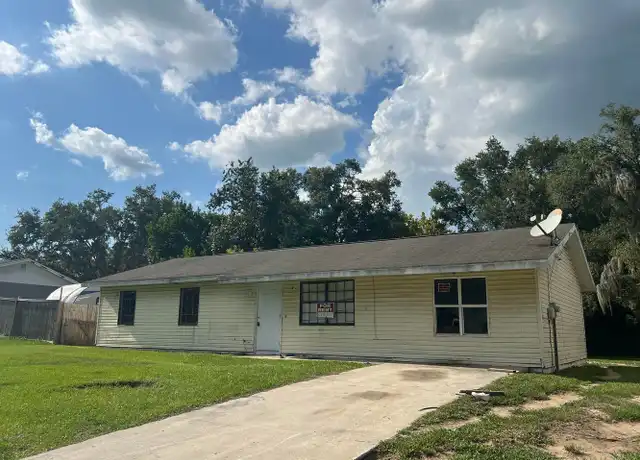 Property at 37115 Goldenrod Ct, Dade City, FL, 33523, 4 beds, 1 bath, [object Object]