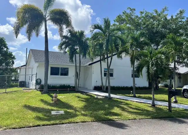 Property at 27728 SW 132nd Ct Unit 27728, Homestead, FL, 33032, 3 beds, 2 baths, [object Object]