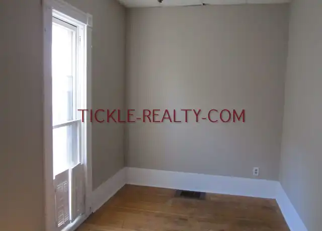Property at 13 Lafayette Park Unit 2, Rochester, NY, 14607, 1 bed, 1 bath, [object Object]