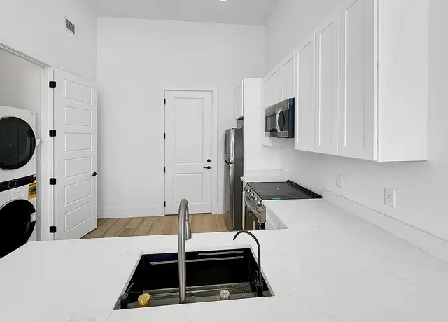 Photo of 4950 Dauphine St, New Orleans, LA 70117