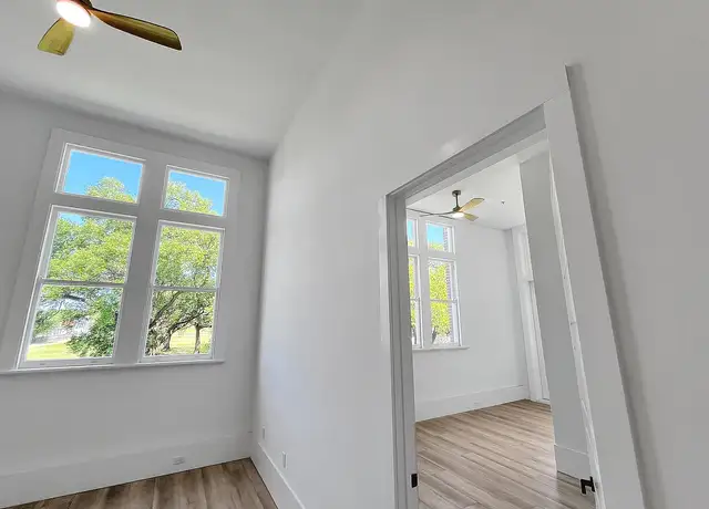Photo of 4950 Dauphine St, New Orleans, LA 70117