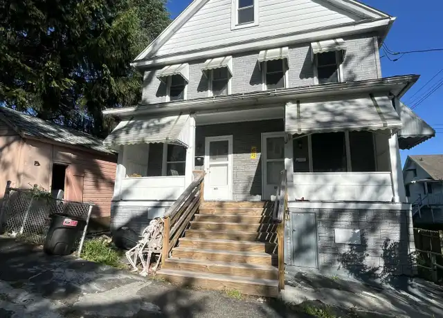 Property at 613 13th Ave Unit right, Scranton, PA, 18504, 2 beds, 1 bath, [object Object]