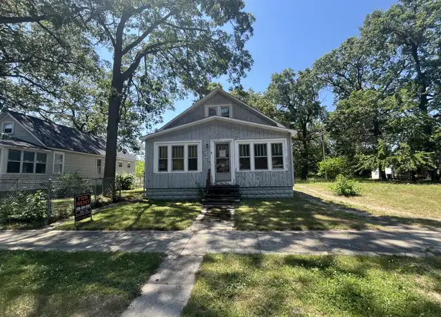 Property at 2929 Baker St, Muskegon, MI, 49444, 1 bed, 1 bath, [object Object]