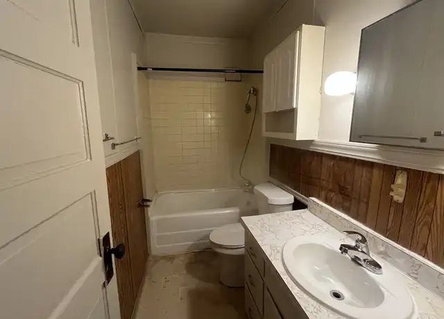 Property at 2929 Baker St, Muskegon, MI, 49444, 1 bed, 1 bath, [object Object]