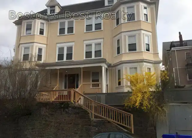 Property at 68 Boylston St Unit 4, Brookline, MA, 02445, 3 beds, 1 bath, [object Object]