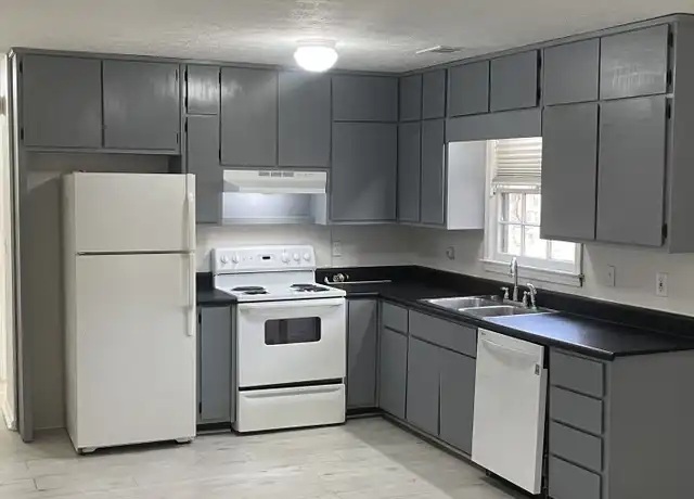 Property at 113 Gum Tree Trl, Covington, GA, 30016, 2 beds, 2 baths, [object Object]