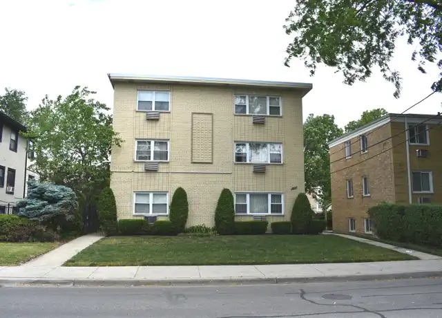 Property at 711 Austin St #301, Evanston, IL, 60202, 2 beds, 1 bath, [object Object]