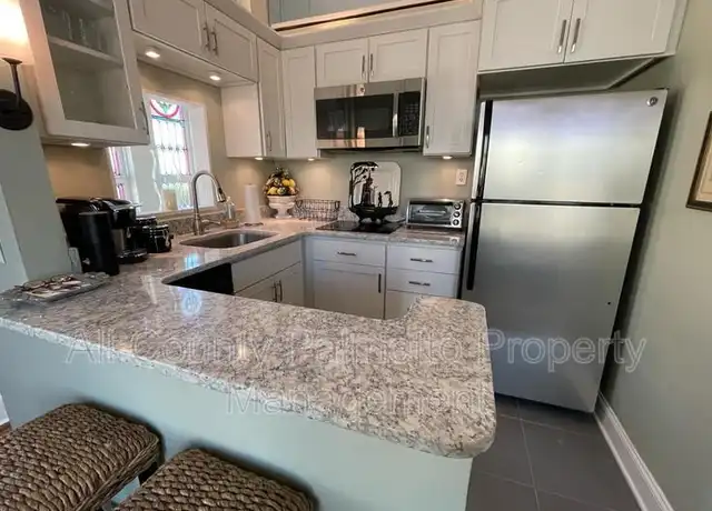 Property at 309 Meeting St #10, Charleston, SC, 29401, 1 bed, 1 bath, [object Object]