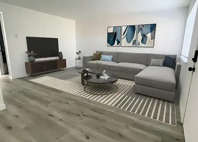 Property at Ivy At Cheyenne Creek - 1801 S Cascade Ave, Colorado Springs, CO, 80905, 1 bed, 1 bath, [object Object]