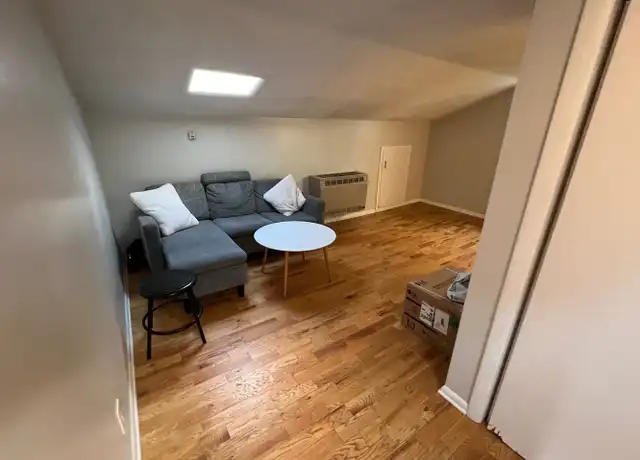 Property at 127 Howe St Unit 127-D, New Haven, CT, 06511, 1 bed, 1 bath, [object Object]