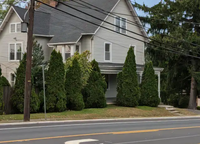 Property at 294 Pompton Ave, Cedar Grove, NJ, 07009, 3 beds, 1 bath, [object Object]