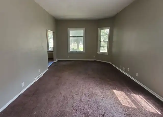 Property at 1343-1345 N 32nd St Unit 1343 Lower, Milwaukee, WI, 53208, 3 beds, 1 bath, [object Object]