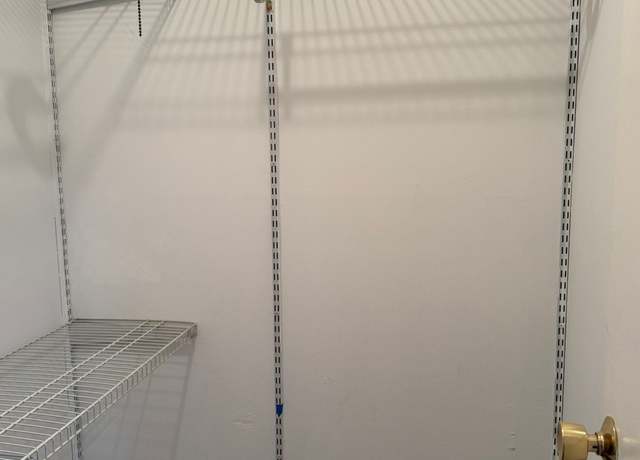 Photo of 8623 W Foster Ave Unit 3A, Chicago, IL 60656
