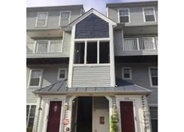 Property at 11712 Tolson Pl, Woodbridge, VA, 22192, 2 beds, 2 baths, [object Object]