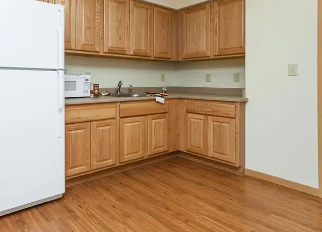 Property at Edencrest at Riverwoods - 2210 E Park Ave, Des Moines, IA, 50320, 0-2 beds, 1-2 bath, [object Object]