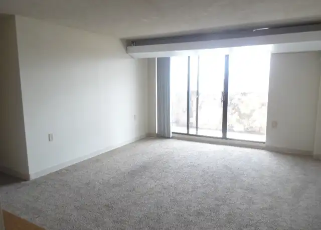 Property at 520 W Franklin St Unit 1-0810, Richmond, VA, 23220, 2 beds, 1 bath, [object Object]