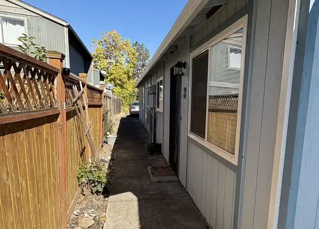 Property at 151 Seroba Cir Unit 3, Medford, OR, 97501, 1 bed, 1 bath, [object Object]