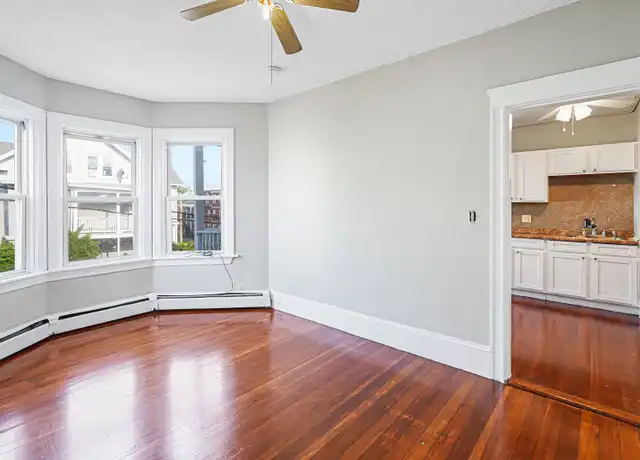Property at 134 Rathbun St Unit 2, Woonsocket, RI, 02895, 3 beds, 1 bath, [object Object]