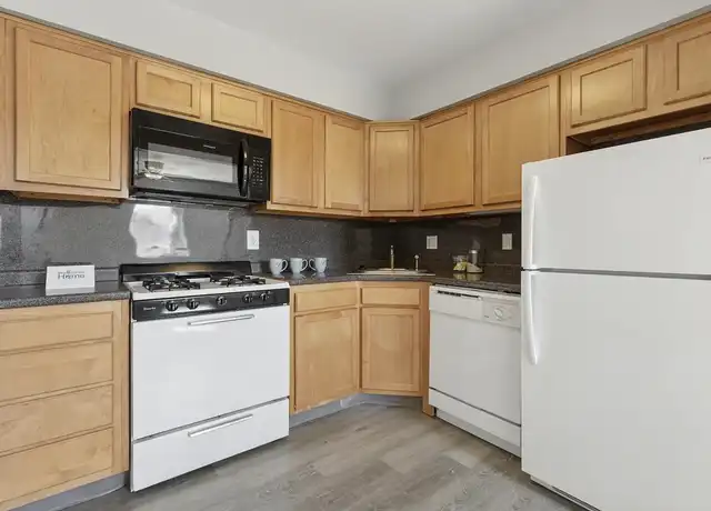 Property at Warrington Crossings - 1700 Street Rd, Warrington, PA, 18976, 1 bed, 1 bath, [object Object]