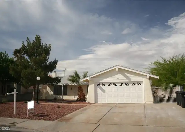 Property at 211 Heather Dr, Henderson, NV, 89002, 3 beds, 2 baths, [object Object]