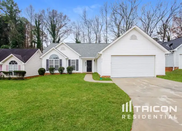 Property at 8550 Alicia Brittany Ln, Charlotte, NC, 28212, 3 beds, 2 baths, [object Object]
