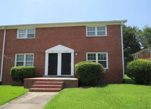 Property at 1943 King George Dr, Fayetteville, NC, 28303, 2 beds, 1 bath, [object Object]