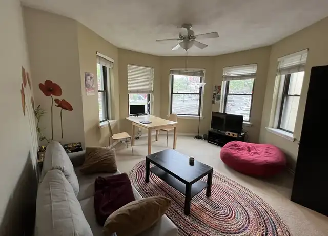Property at 1427 Commonwealth Ave #301, Brighton, MA, 02135, 2 beds, 1 bath, [object Object]