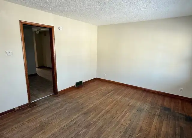 Property at 346 W Hickory St Unit 346, Kankakee, IL, 60901, 1 bed, 1 bath, [object Object]