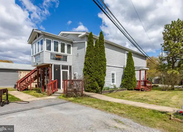 Property at 3937 Glenhurst Rd, Dundalk, MD, 21222, 2 beds, 1 bath, [object Object]