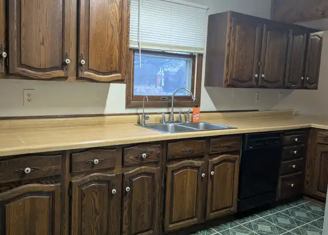 Property at 524 15th St SW, Willmar, MN, 56201, 2 beds, 1 bath, [object Object]