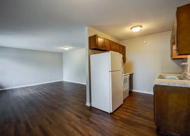 Property at 802 S 25th St Apt 10, Fort Smith, AR, 72901, 1 bed, 1 bath, [object Object]