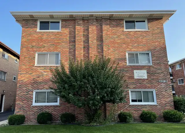 Property at 6131 W 64th Pl Unit 3A, Chicago, IL, 60638, 2 beds, 1 bath, [object Object]