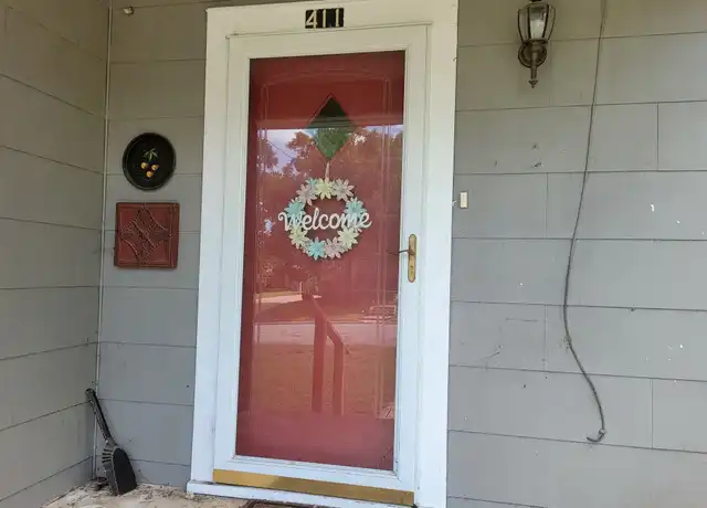Property at 411 W Mansfield St, Brenham, TX, 77833, 3 beds, 2 baths, [object Object]
