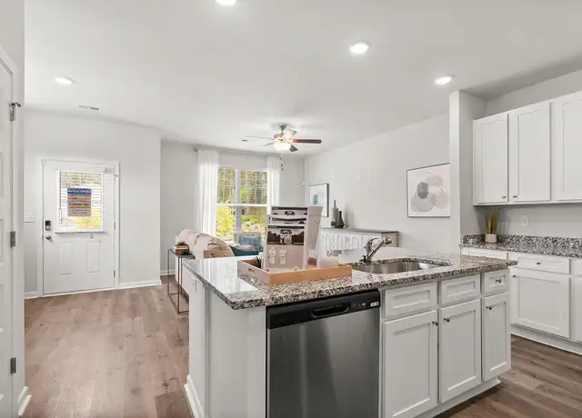 Photo of 1071 Bolton Rd NW, Atlanta, GA 30331