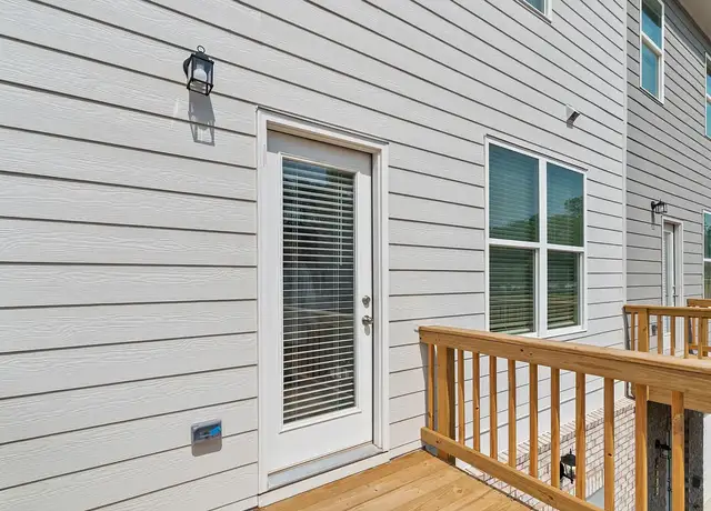 Photo of 1071 Bolton Rd NW, Atlanta, GA 30331