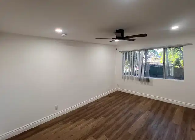 Property at 13925 Sherman Way Unit 6, Van Nuys, CA, 91405, 2 beds, 2 baths, [object Object]