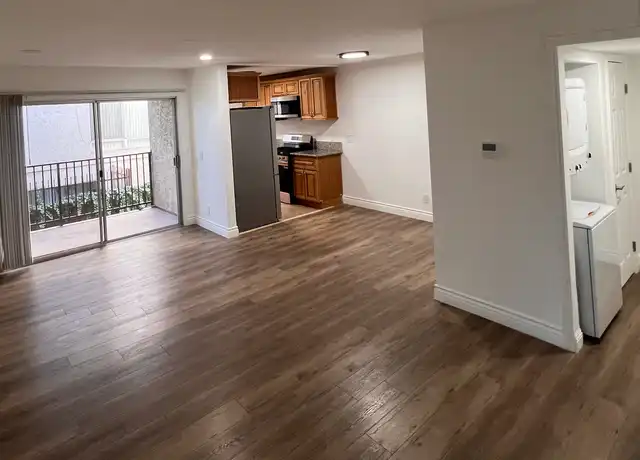 Property at 13925 Sherman Way Unit 6, Van Nuys, CA, 91405, 2 beds, 2 baths, [object Object]