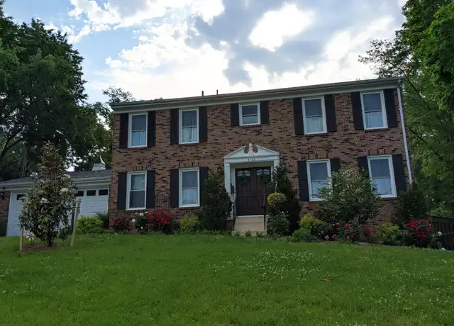 Property at 9123 Peabody St, Manassas, VA, 20110, 5 beds, 3.5 baths, [object Object]