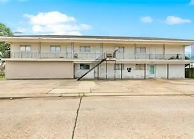 Property at 800 W Genie St Unit 4, Chalmette, LA, 70043, 2 beds, 1 bath, [object Object]